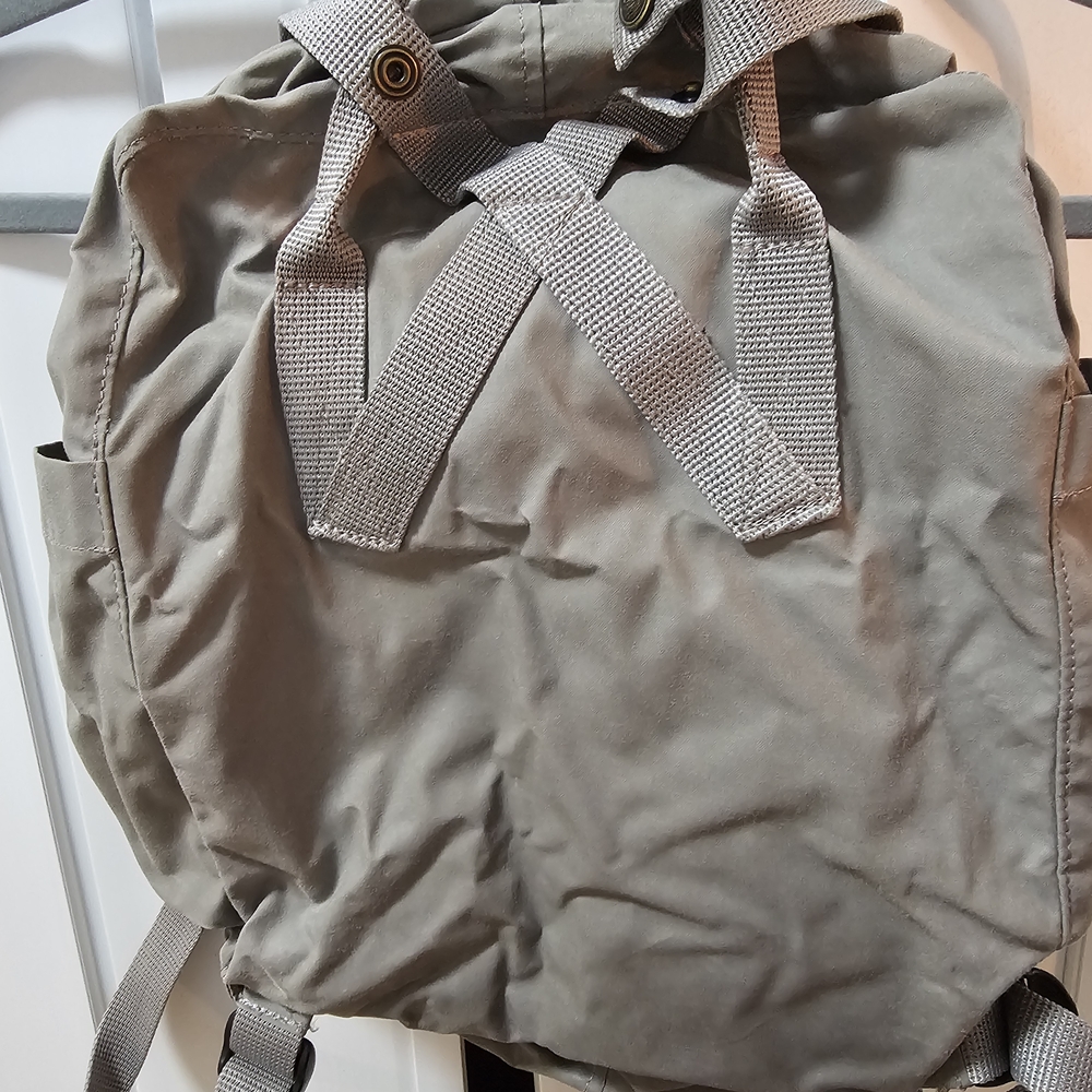 Kånken Gray Backpack - Picture 4 of 11